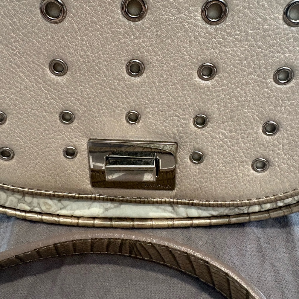 Brahmin Cream Crossbody Bag with gromet Detailing - Picture 3 of 12